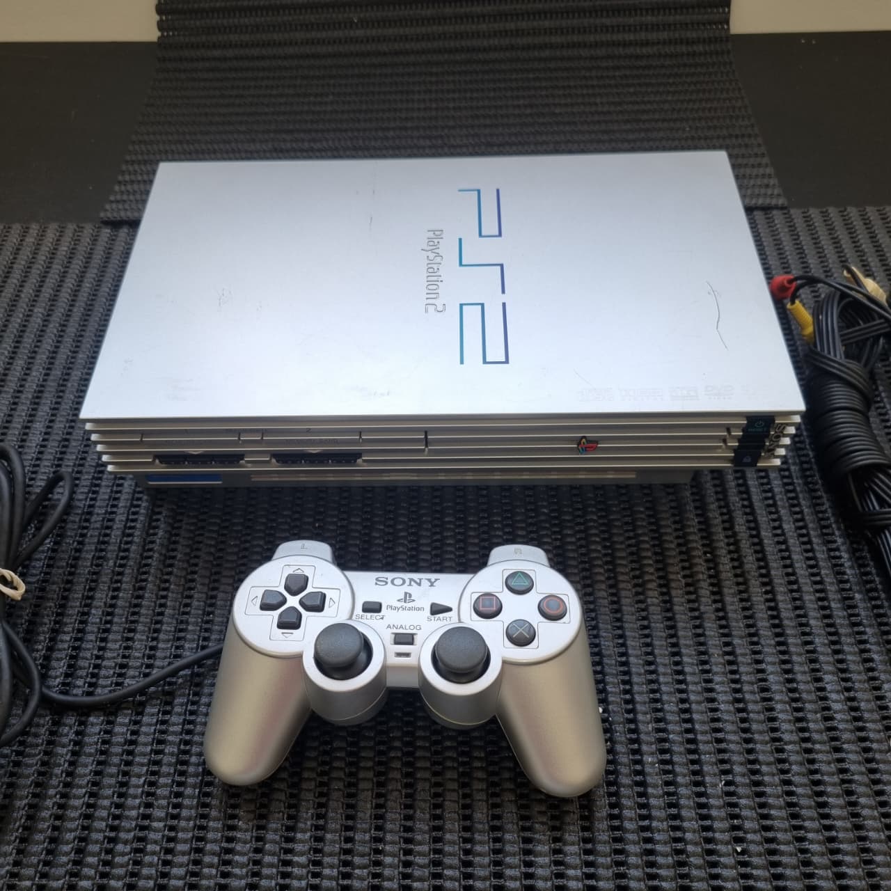 PlayStation 2 Europeu Prata