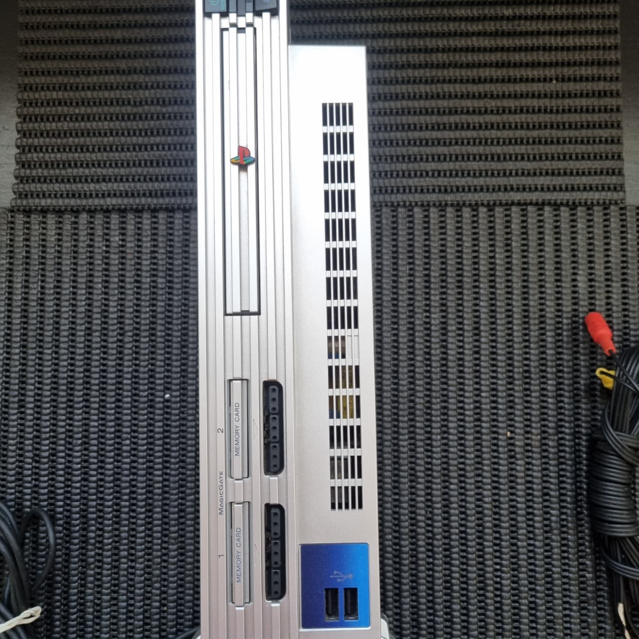 PlayStation 2 Europeu Prata